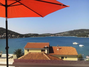 Apartments Perina, Tisno
